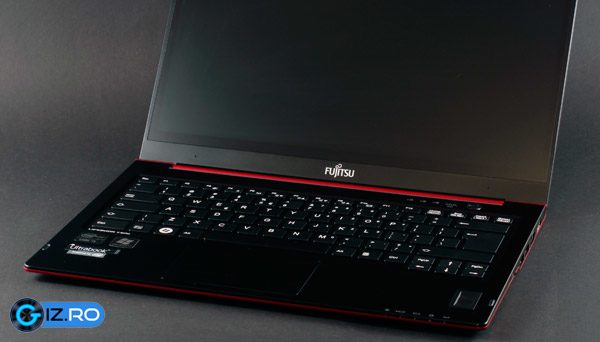 Aspectul nu este totul in cazul lui Fujitsu U772