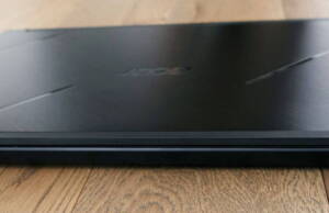 acer-nitro-7-sides-front